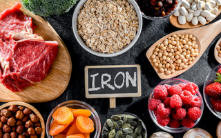 Best Iron Alternatives for Sleeping - Pulsetto