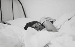 Oura Ring 3 vs Philips Sleep Headphones: Which Sleep Tracker is Better?